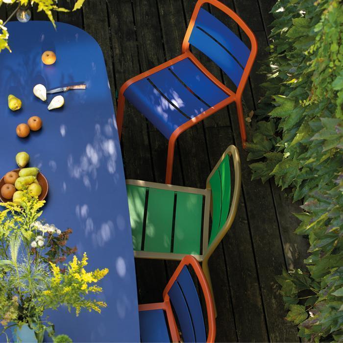 chaises-aluminium-marumi-colorees